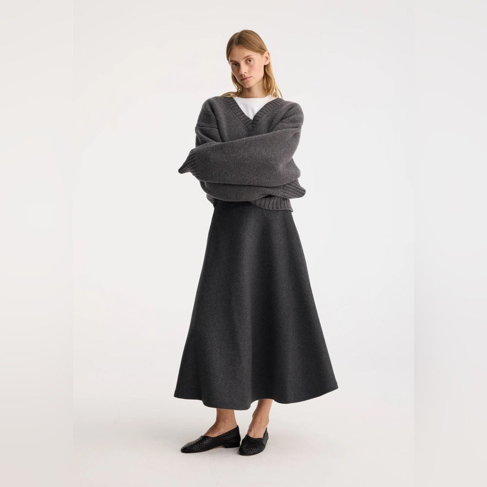 Róhe Voluminous A-Line Skirt Wool Skirt Anthracite Melange Kelly Rutherford